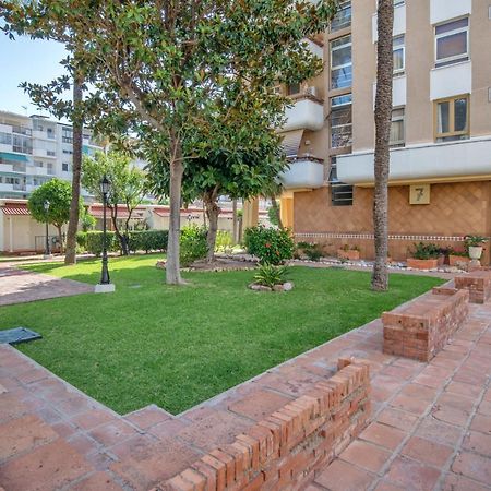 Arpa De Treboles - Carihuela Views! Apartman Torremolinos Kültér fotó