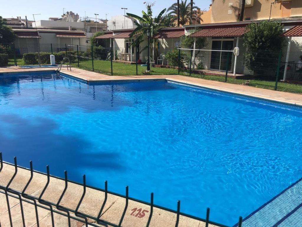 Arpa De Treboles - Carihuela Views! Apartman Torremolinos Kültér fotó