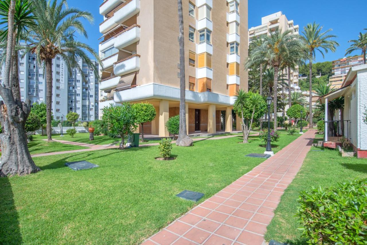 Arpa De Treboles - Carihuela Views! Apartman Torremolinos Kültér fotó