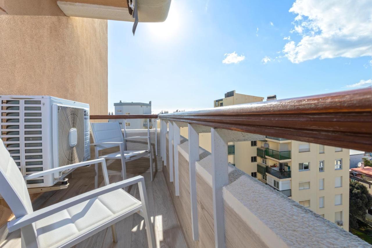 Arpa De Treboles - Carihuela Views! Apartman Torremolinos Kültér fotó