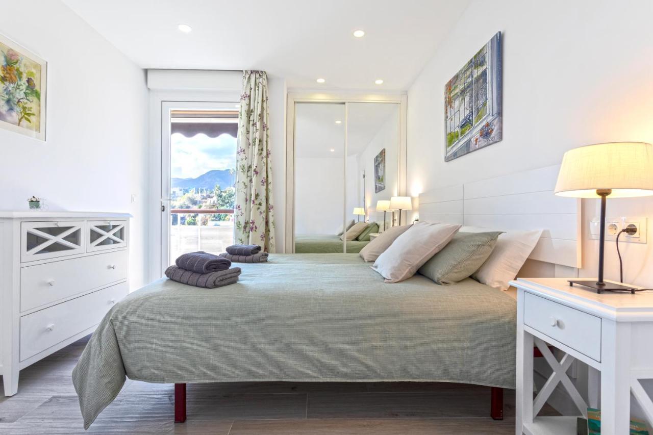 Arpa De Treboles - Carihuela Views! Apartman Torremolinos Kültér fotó